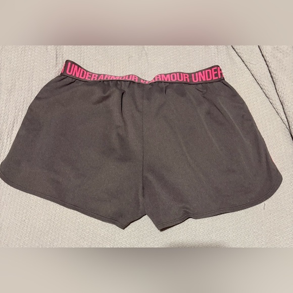 Lot of 3 Under Armour Elastic Waist Size Large Womans Shorts - Picture 3 of 10